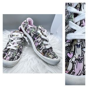 READ Skechers Kitten Bitten Lovergirl Slip On Sneaker 6.5 Scrunch Memory Foam